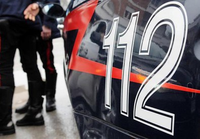 112 CARABINIERI AUTO
