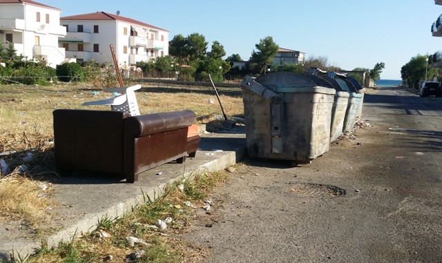 ABBANDONO INGOMBRANDI CARIATI 19-07-2016