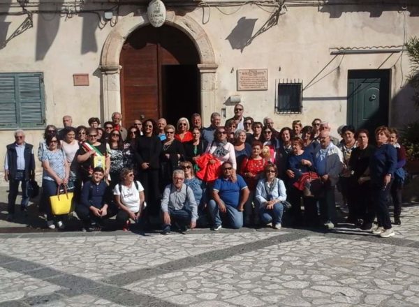 CARIATI-DELEGAZIONETORANO (4)