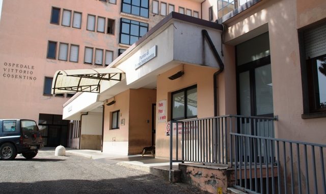 CASA DELLA SALUTE EX OSPEDALE CARIATIPPI-INGRESSO