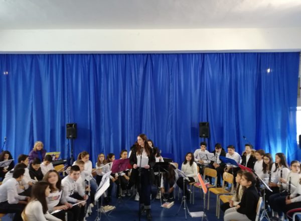 CONCERTO DI NATALE 2019 MANDATORICCIO SCUOLA (6)