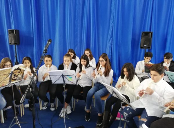 CONCERTO DI NATALE 2019 MANDATORICCIO SCUOLA (9)