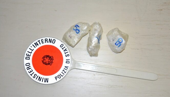 DROGA POLIZIA