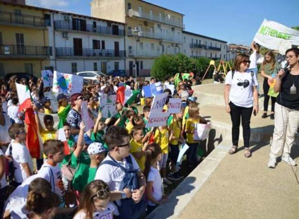 MANIFESTAZIONE CLIMA IC Cariati 09-2019 (14)