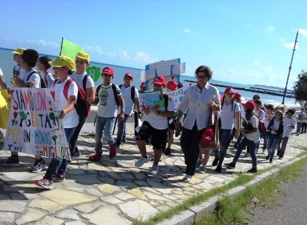 MANIFESTAZIONE CLIMA IC Cariati 09-2019 (7)