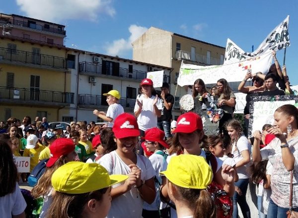 MANIFESTAZIONE CLIMA IC Cariati 09-2019 (8)