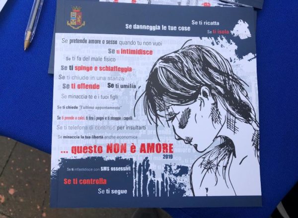Opuscolo_Questo non è amore