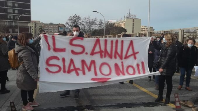 PROTESTA OSPEDALE SANT'ANNA CATANZARO