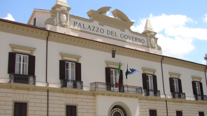 Palazzo_del_governo-provincia-cosenza-2016