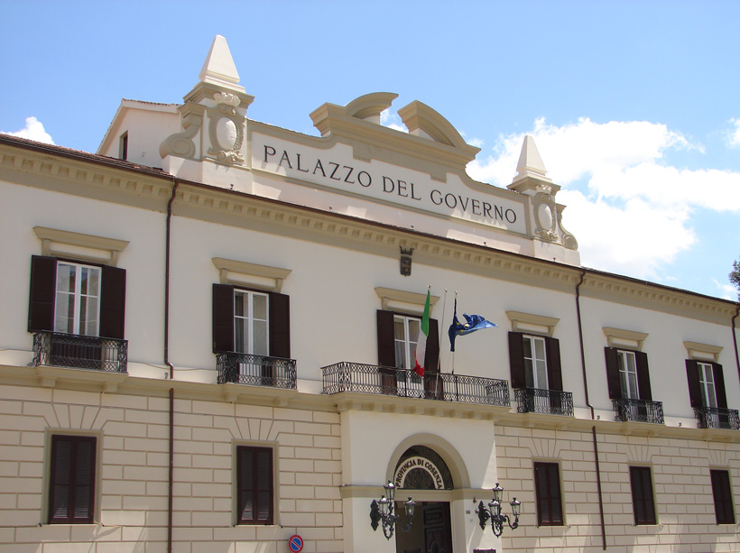 Palazzo_del_governo-provincia-cosenza-2016