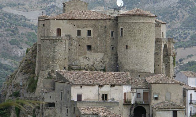 castello-di-oriolo
