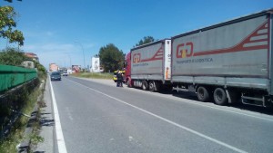 controllo2 camion polizia municipale cariati 22-4-2016