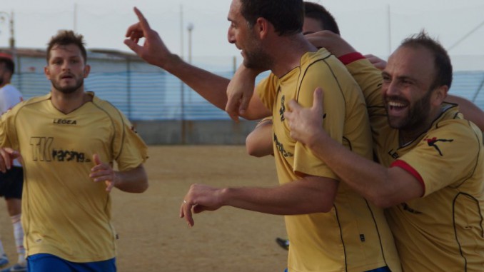 ferrentino20campana20cristaldi20asd20cariati20calcio2026-10-2015