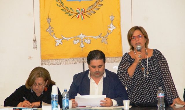 greco-filomena-francesco-cosentino-consiglio-comunale-cariati-10-10-2016