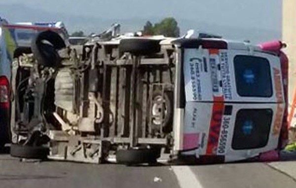 incidente-ambulanza-tir-106b-08-2015