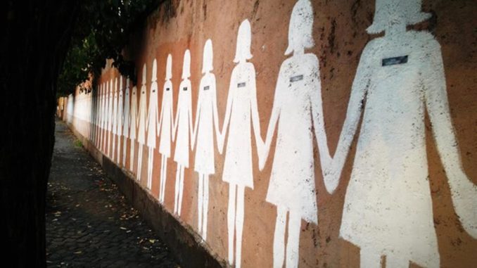 muro-sagoma-donne