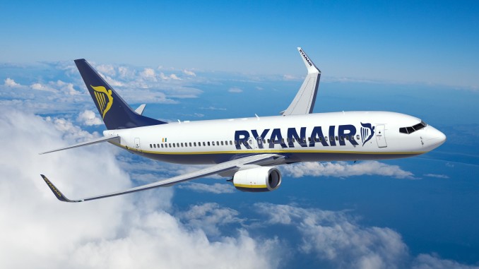 ryanair-aircraft-(2)
