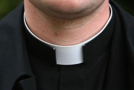 sacerdote-colletto20senza20viso