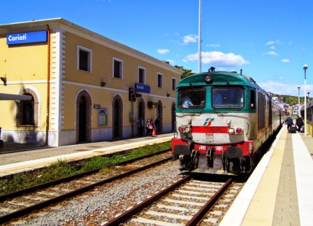 stazione-Cariati-2014-05-15-treno